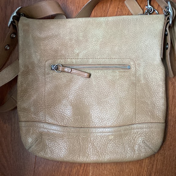 Coach Tan Leather Hobo bag - Picture 3 of 16